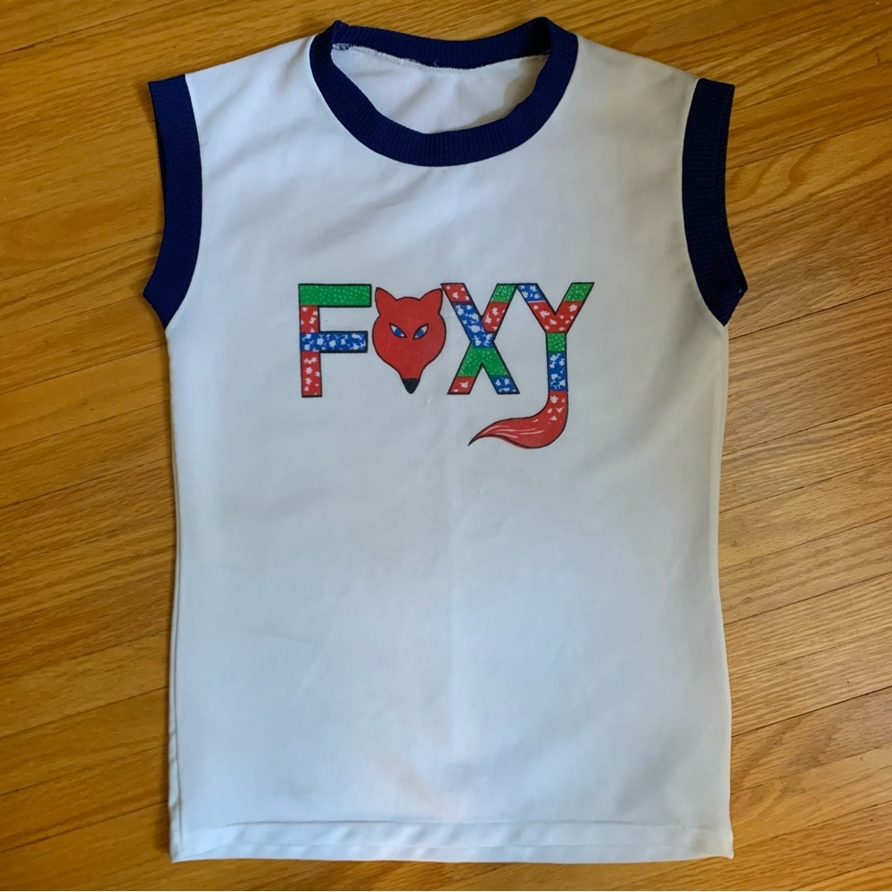 VTG girls’ sleeveless ringer muscle tee with fox graphic. Approx girls’ M.